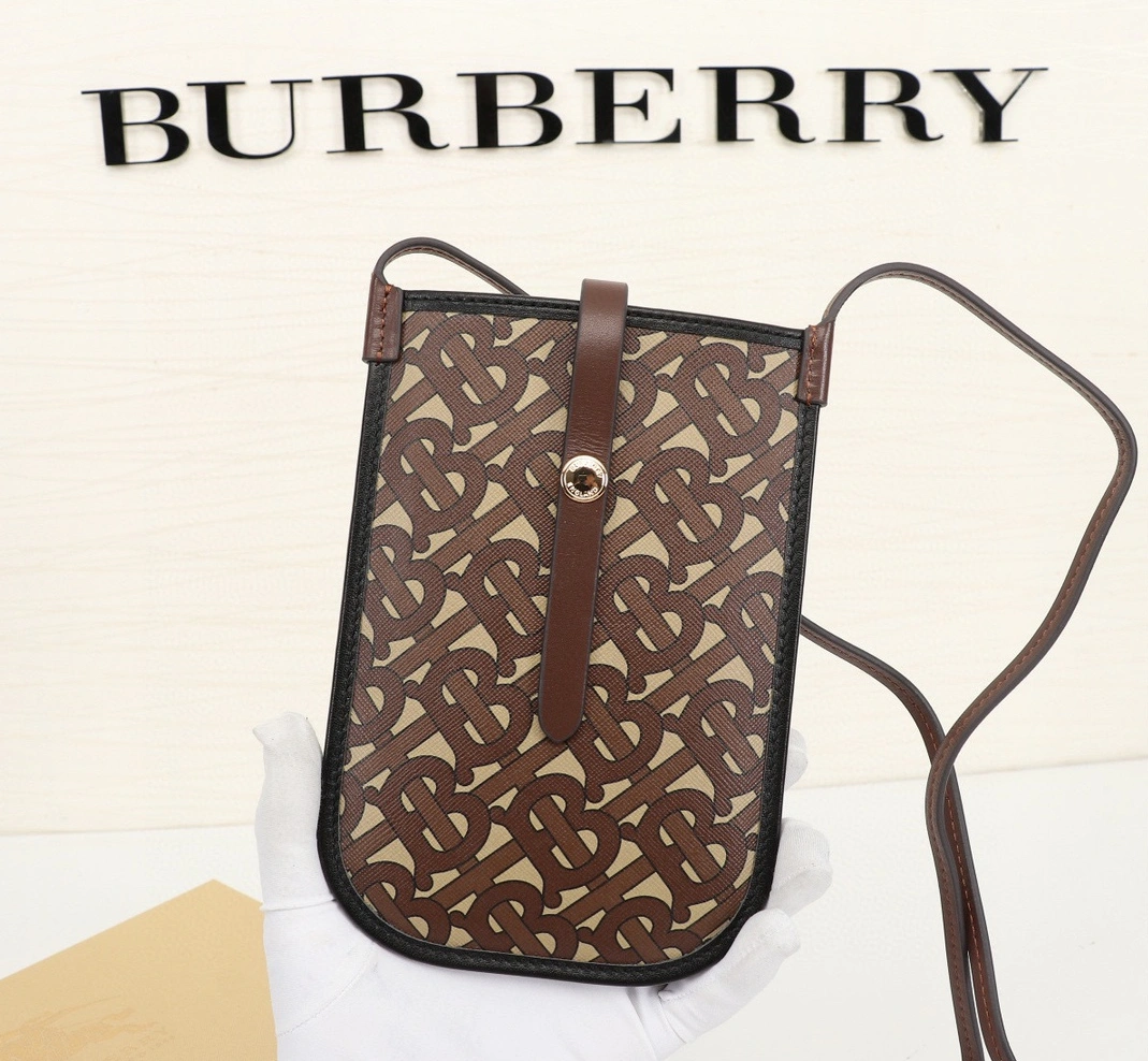 Modern 9717 Burberry AAA Quality Card Case