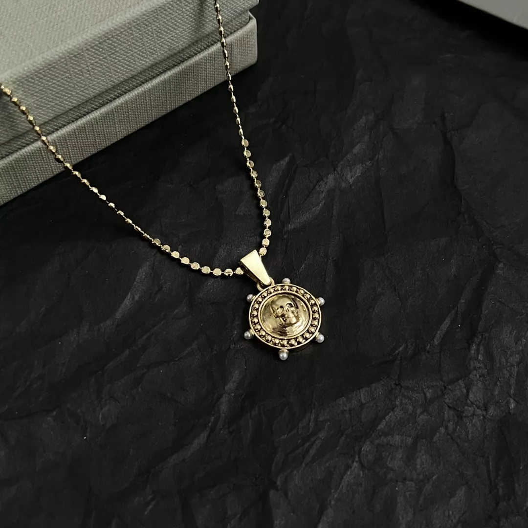 Modern 9720 Alexander McQueen Necklaces
