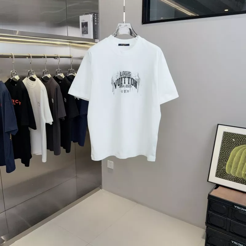 Modern 9744 Louis Vuitton LV T-Shirts Short Sleeved For Unisex