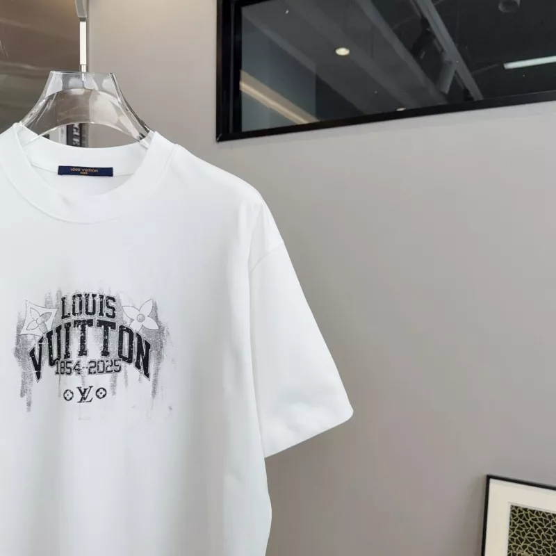 Modern 9744 Louis Vuitton LV T-Shirts Short Sleeved For Unisex