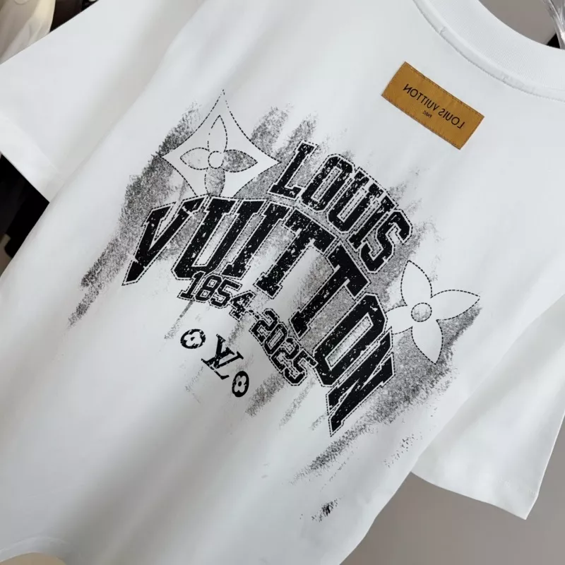 Modern 9744 Louis Vuitton LV T-Shirts Short Sleeved For Unisex
