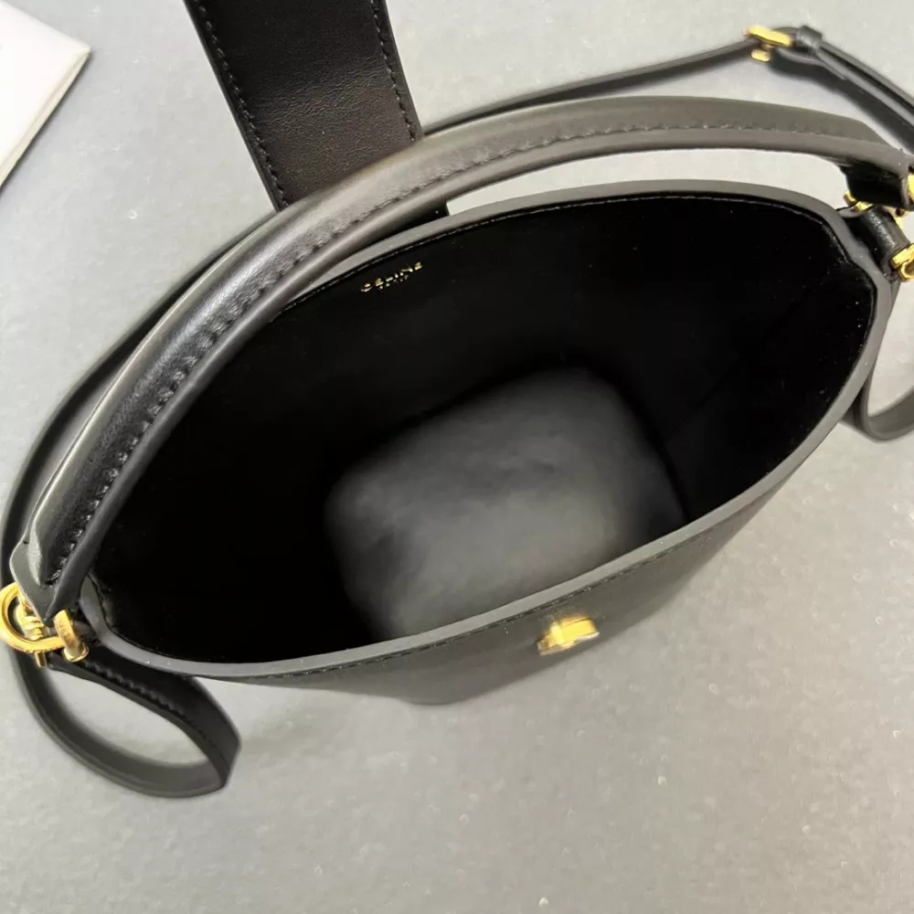 Modern 9814 Celine AAA Quality Messenger Bags For Women