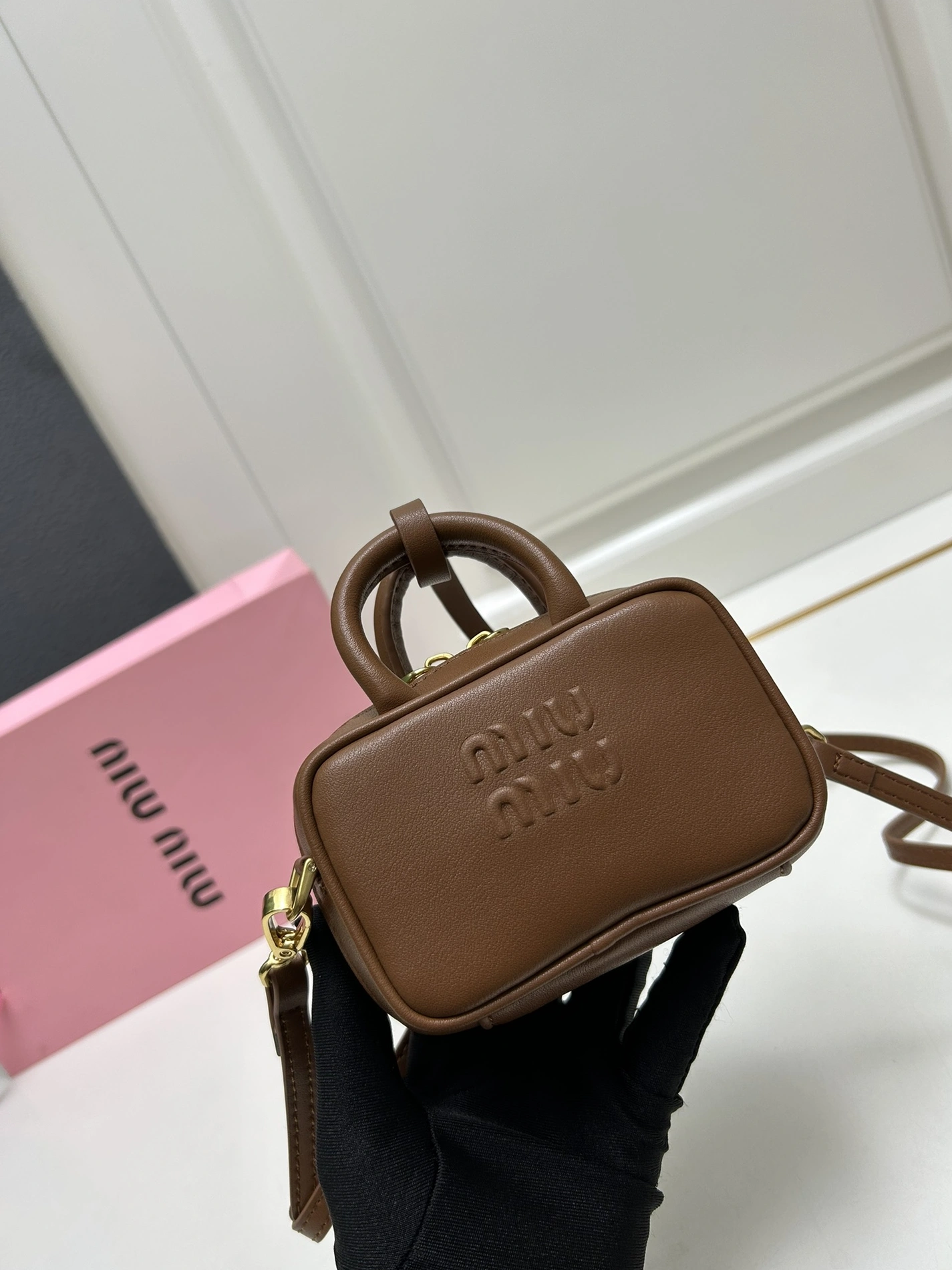 Modern 9867 MIU MIU AAA Quality Messenger Bags For Women