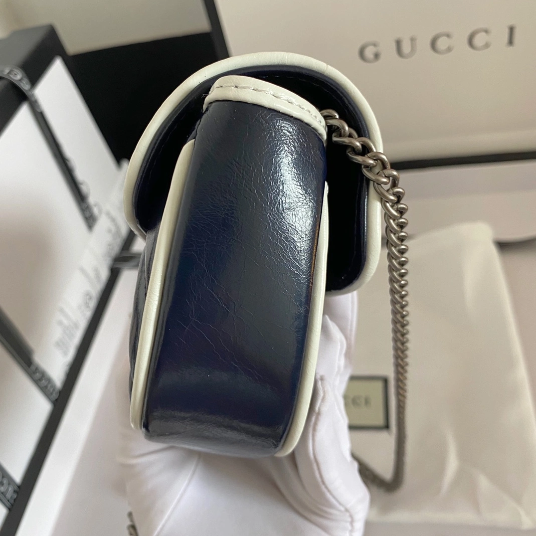 Modern 9954 Gucci AAA Quality Messenger Bags For Women