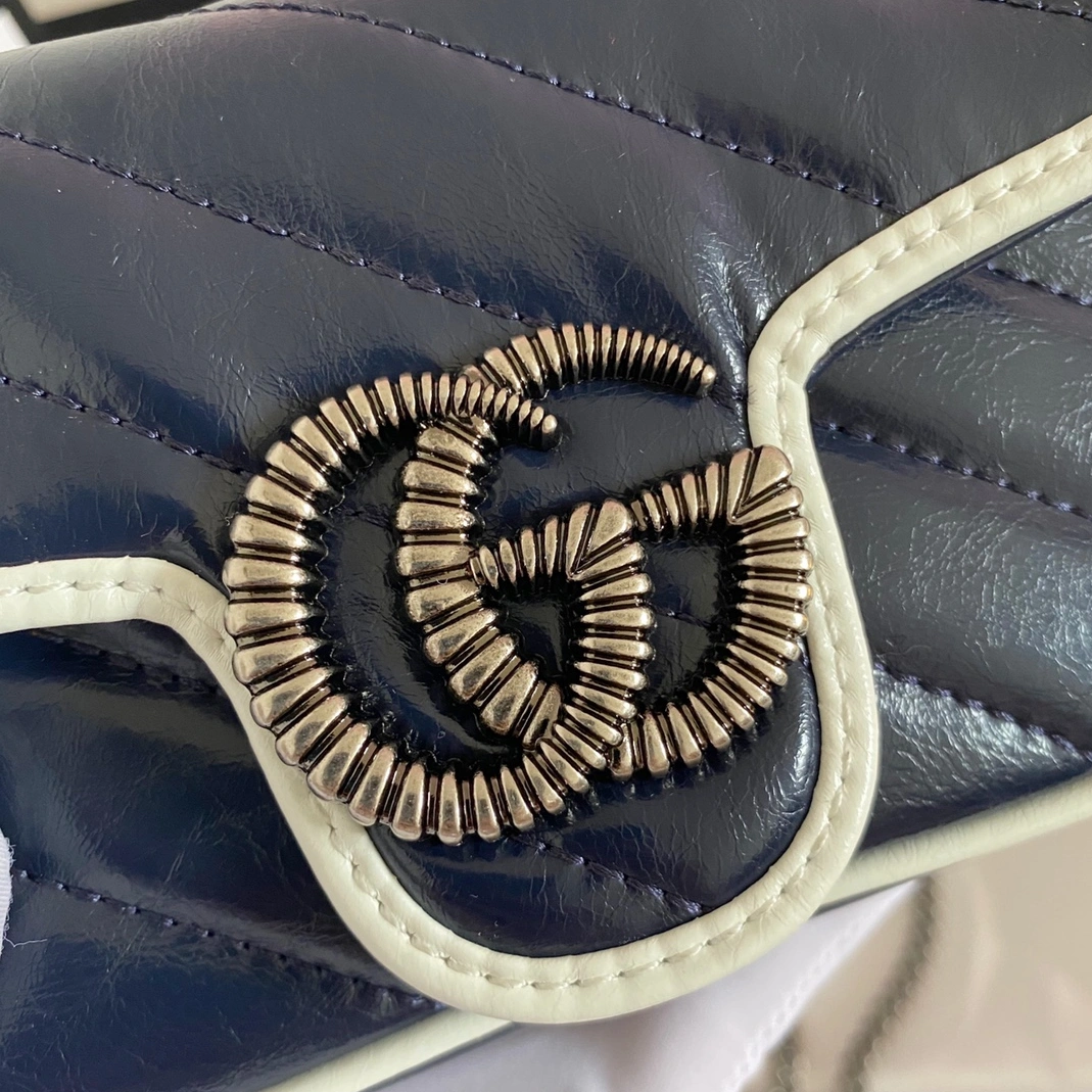 Modern 9954 Gucci AAA Quality Messenger Bags For Women