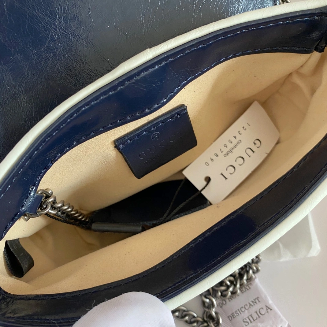 Modern 9954 Gucci AAA Quality Messenger Bags For Women