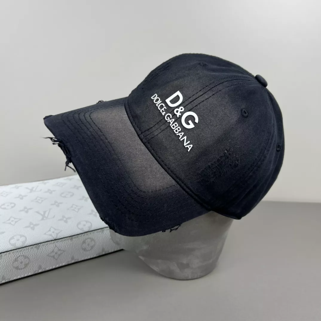 Modern 9986 Dolce & Gabbana Caps