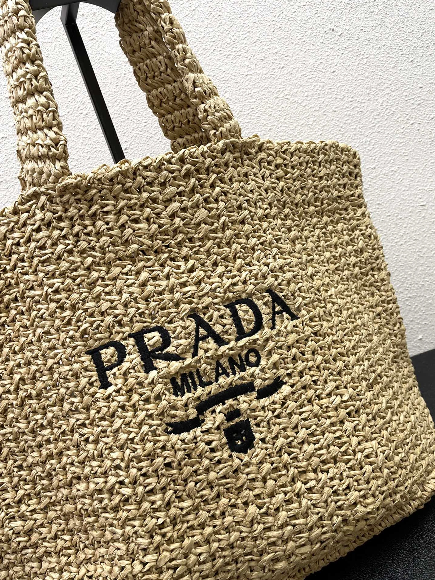 ModernLook 1047 Prada AAA Quality Handbags For Women