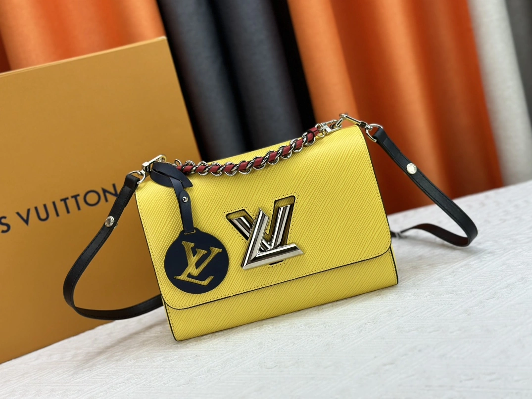 ModernLook 1097 Louis Vuitton AAA Quality Messenger Bags For Women