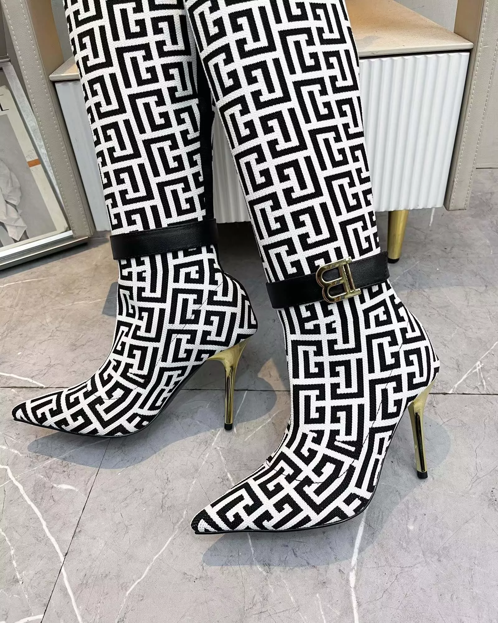 ModernLook 113 Balmain Boots For Women