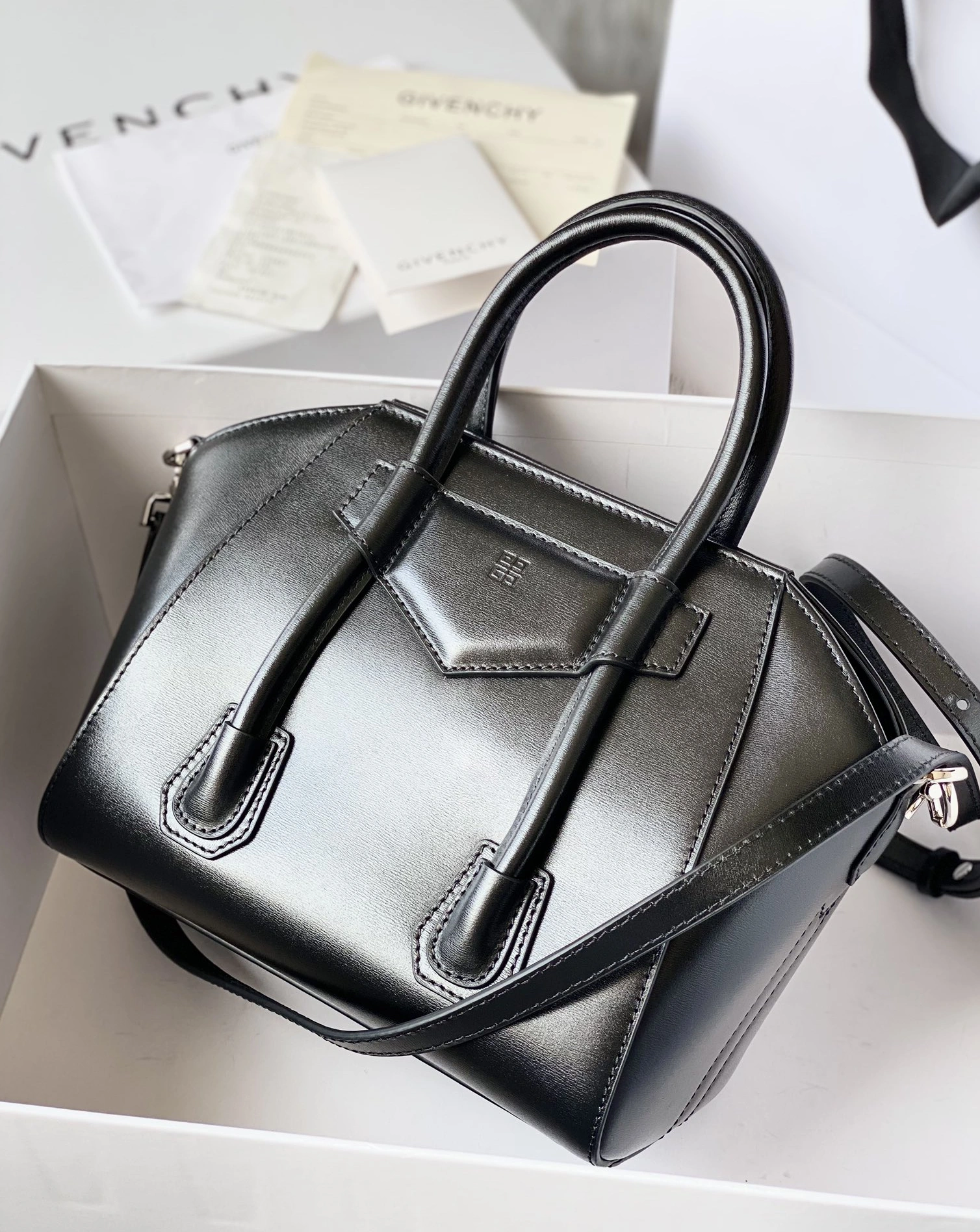 ModernLook 1133 Givenchy AAA Quality Handbags For Women