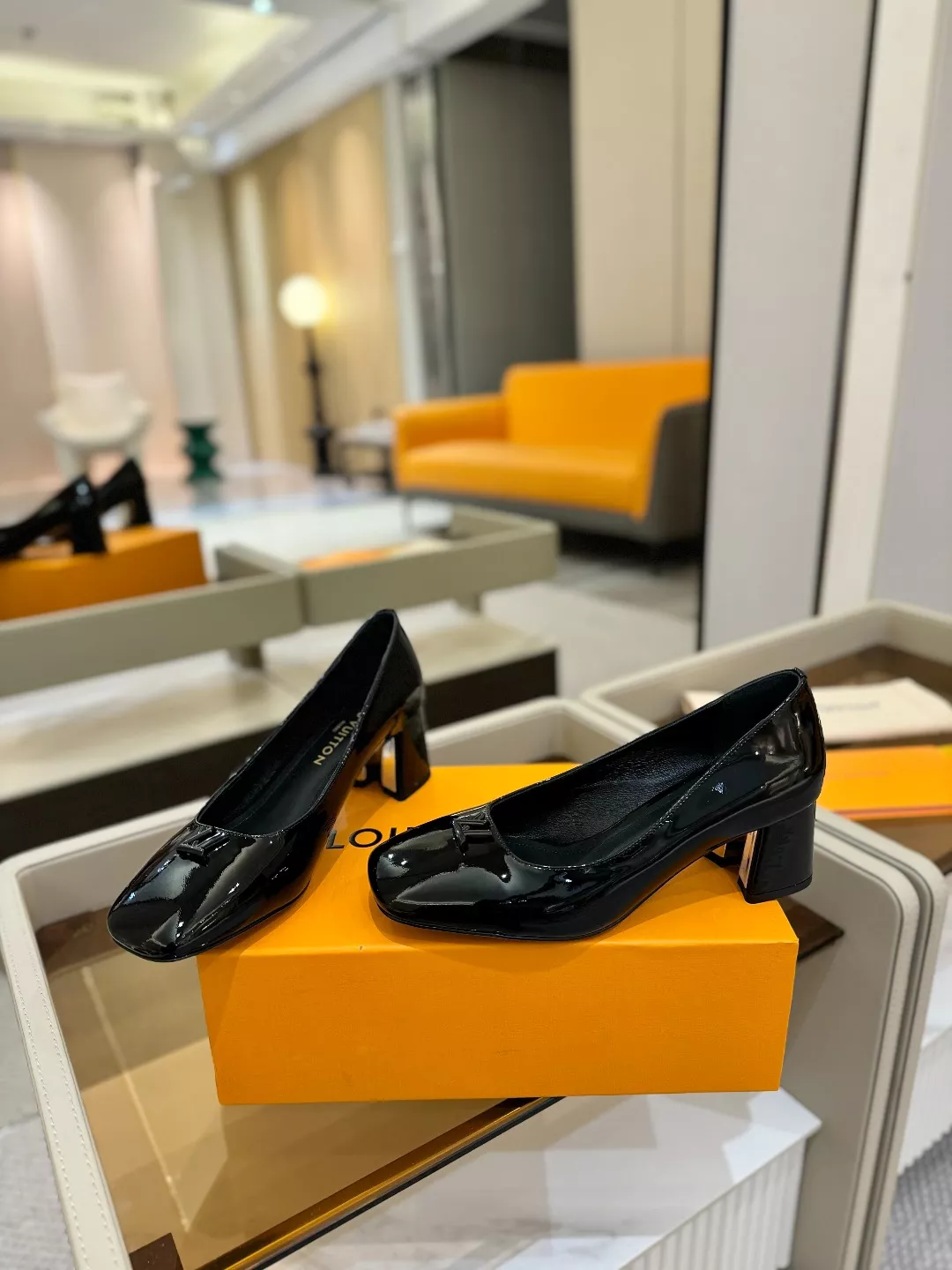 ModernLook 1336 Louis Vuitton High-Heeled Shoes For Women