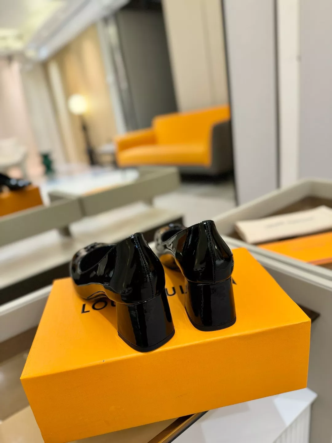 ModernLook 1336 Louis Vuitton High-Heeled Shoes For Women