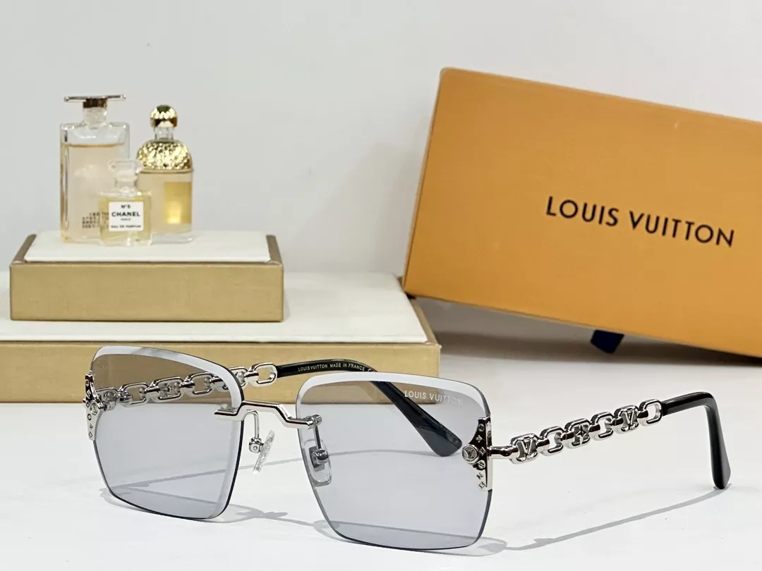 ModernLook 1531 Louis Vuitton AAA Quality Sunglasses