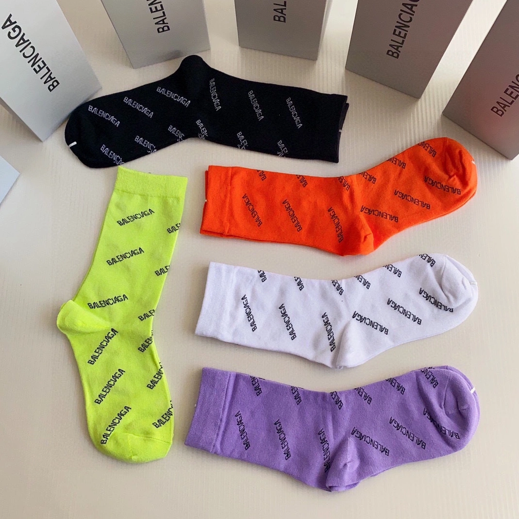 ModernLook 1582 Balenciaga Socks