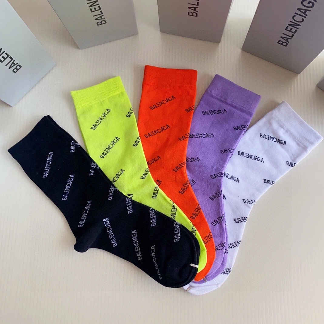 ModernLook 1582 Balenciaga Socks
