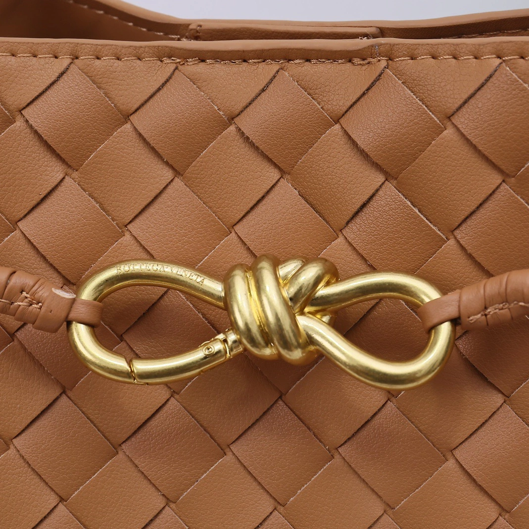 ModernLook 1707 Bottega Veneta BV AAA Quality Handbags For Women
