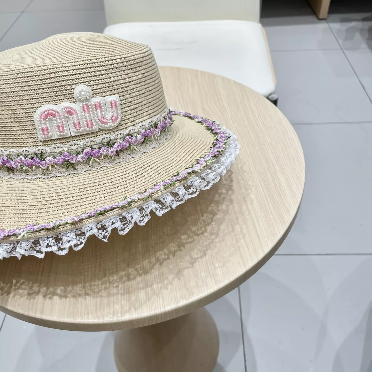 ModernLook 1774 MIU MIU Caps