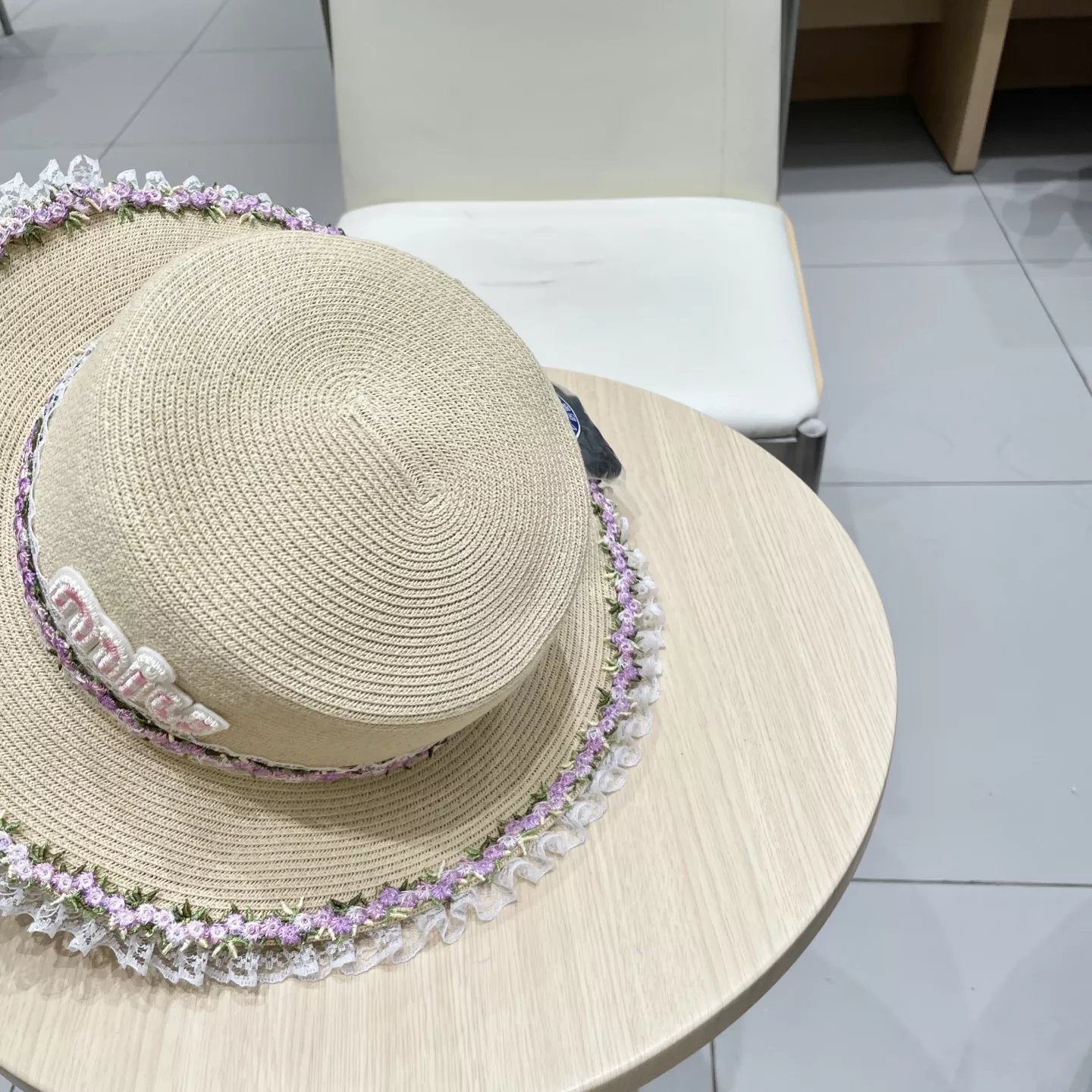 ModernLook 1774 MIU MIU Caps