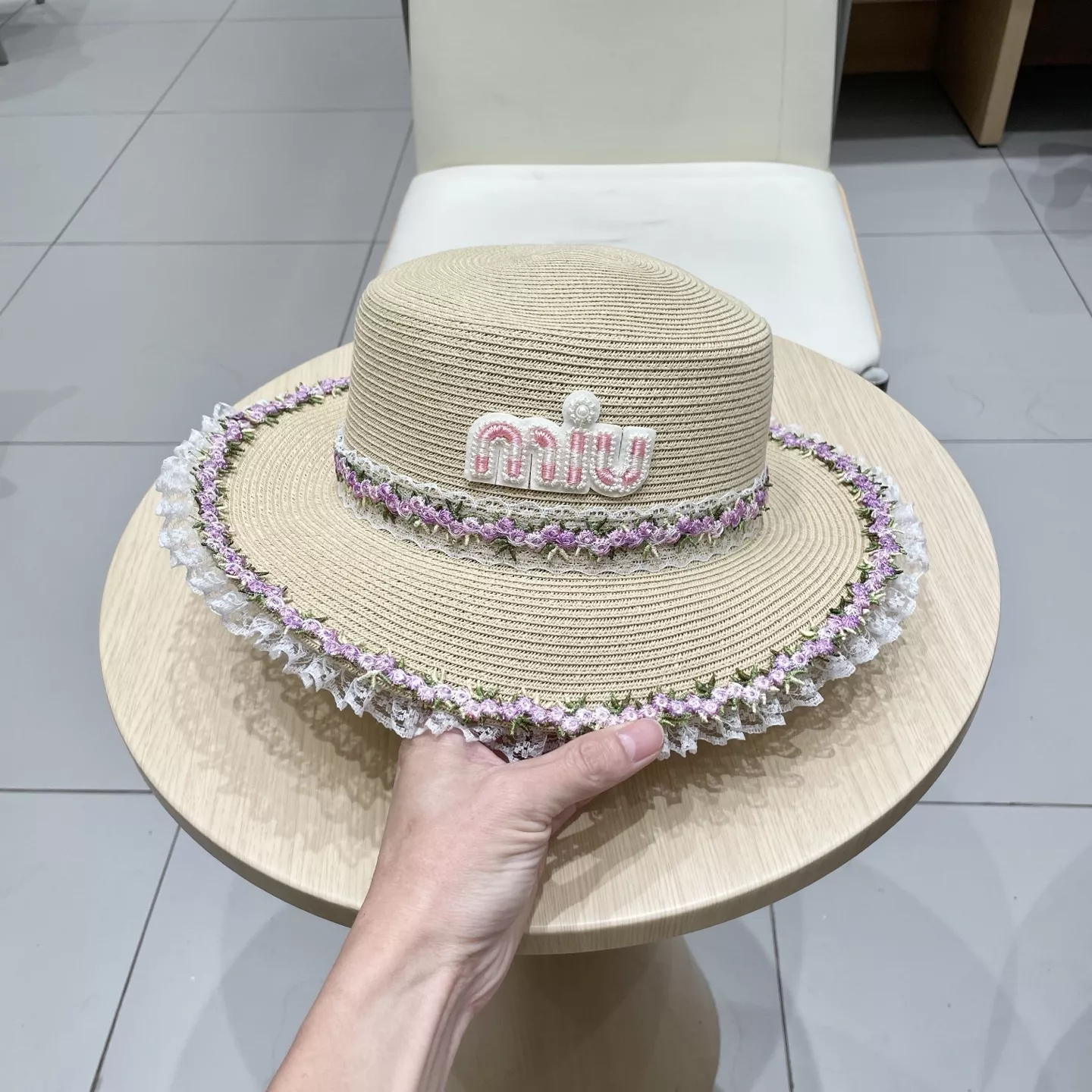 ModernLook 1774 MIU MIU Caps