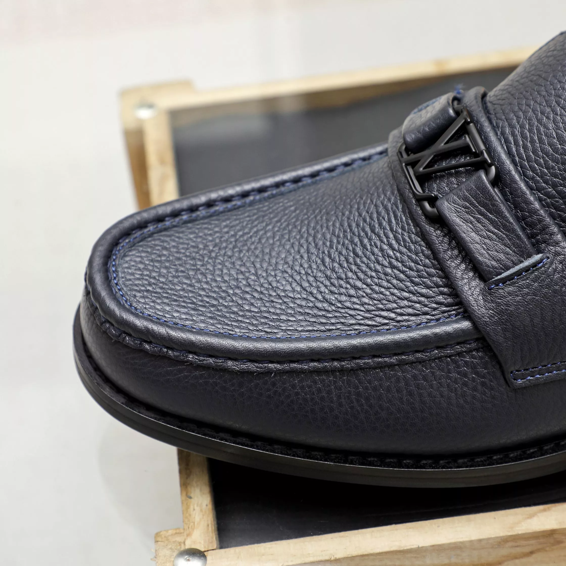 ModernLook 1782 Louis Vuitton LV Oxfords Shoes For Men