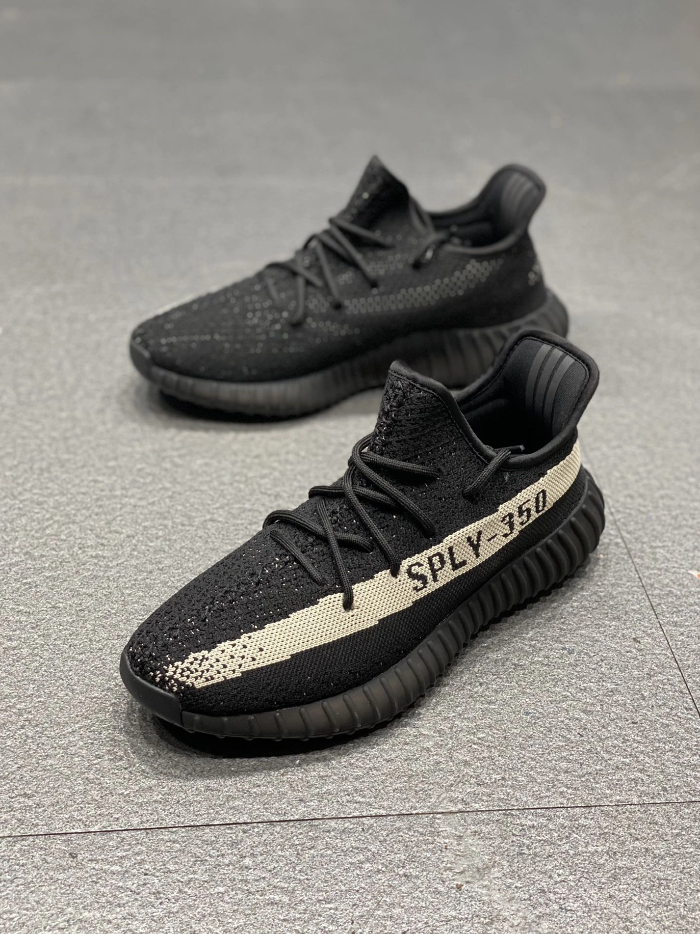 ModernLook 2018 Adidas Yeezy Shoes For Men