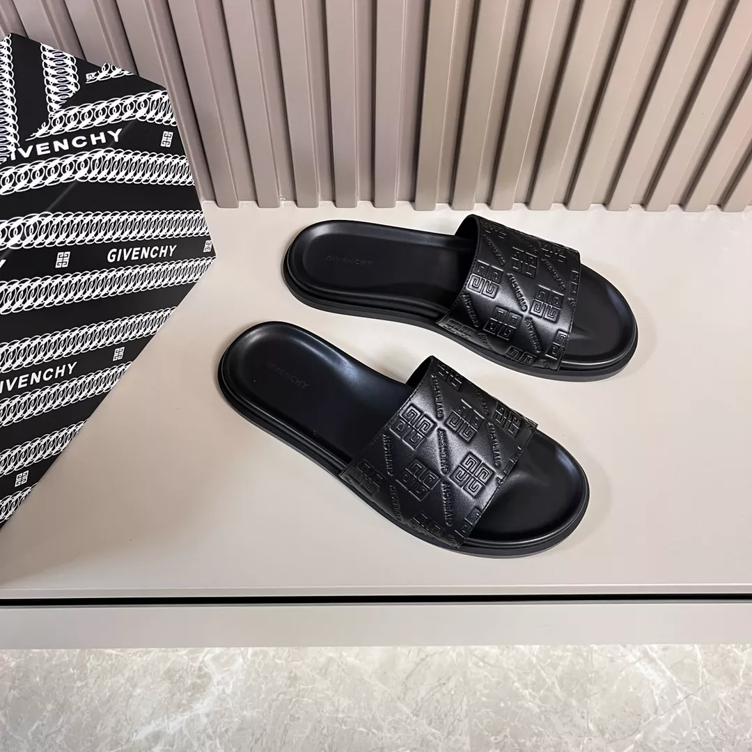 ModernLook 2412 Givenchy Slippers For Men