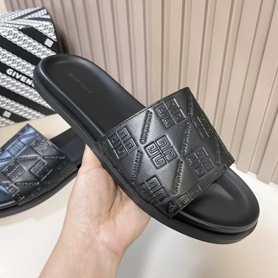 ModernLook 2412 Givenchy Slippers For Men