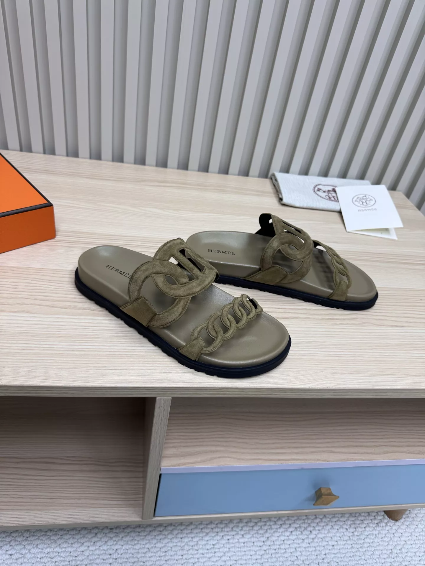 ModernLook 2581 Hermes Slippers For Men
