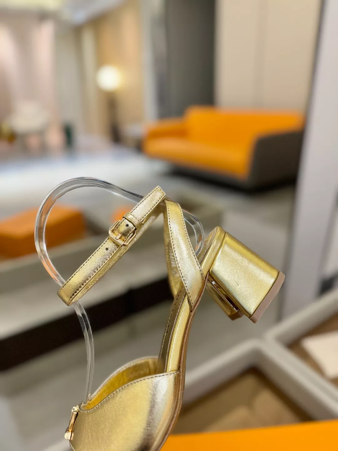 ModernLook 2706 Louis Vuitton Sandal For Women