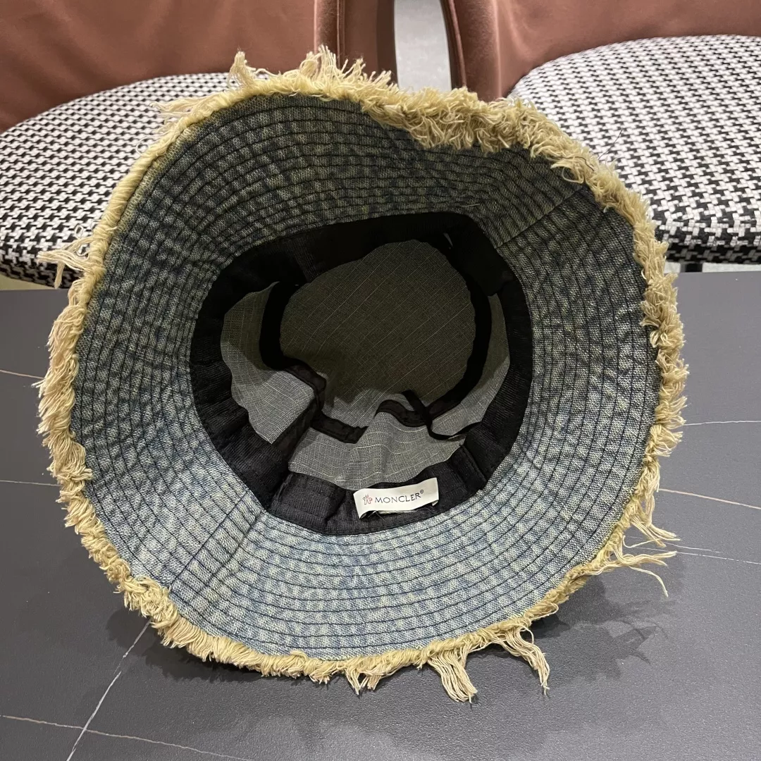 ModernLook 2763 Moncler Caps
