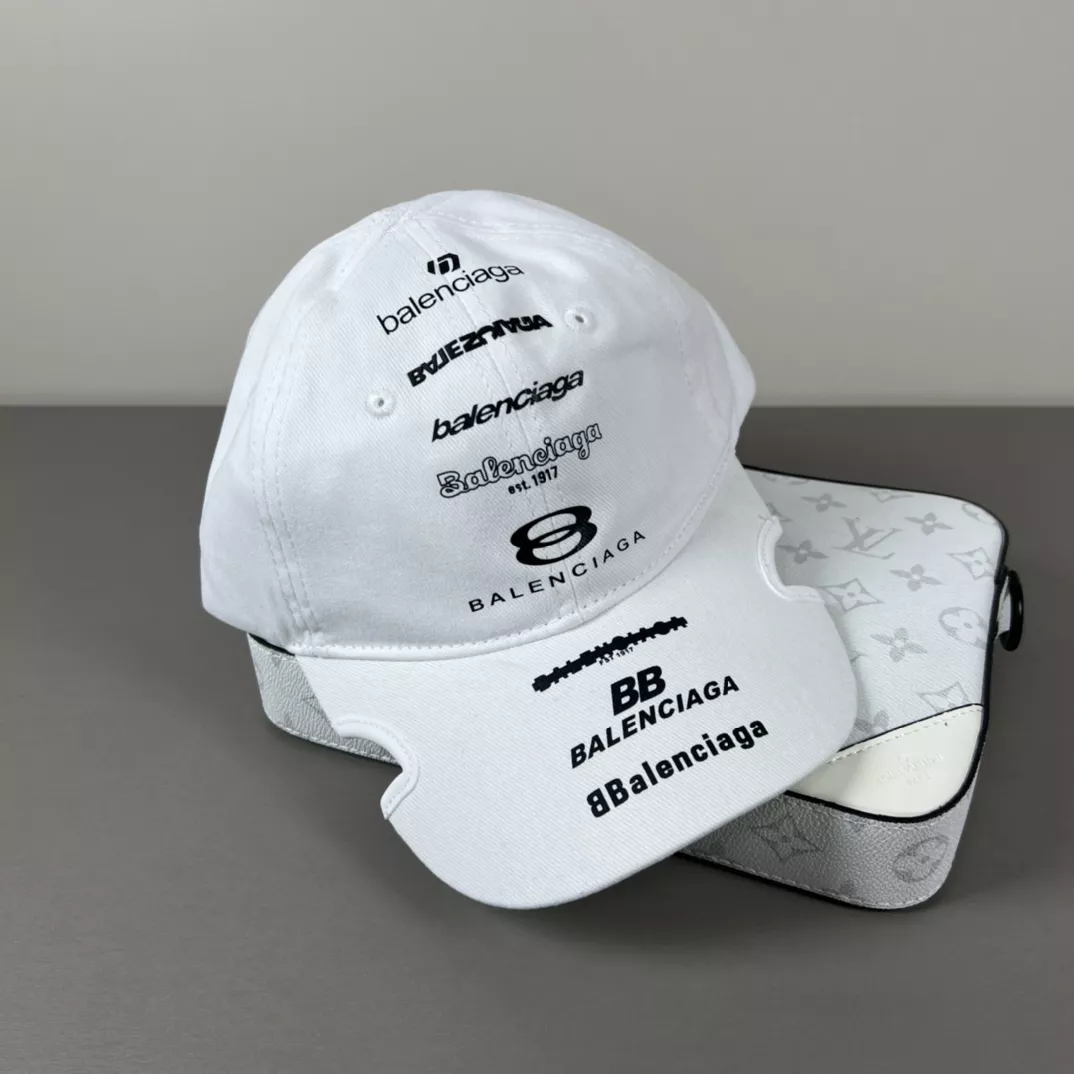 ModernLook 2819 Balenciaga Caps