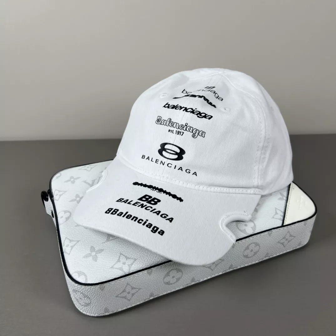ModernLook 2819 Balenciaga Caps