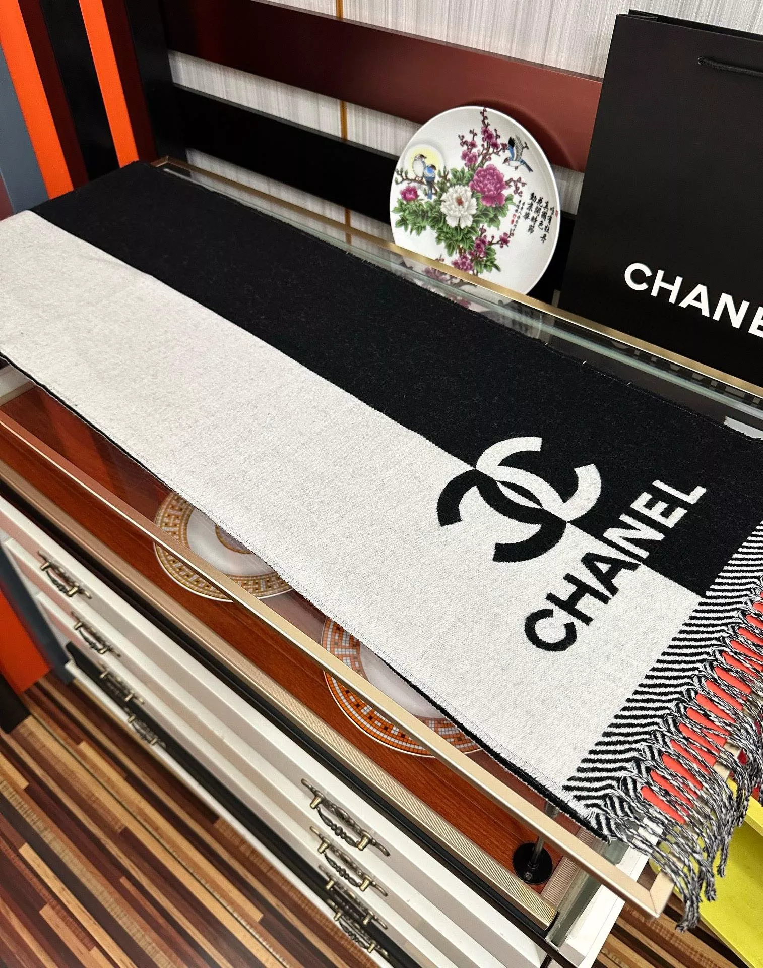 ModernLook 2976 Chanel Scarves For Women