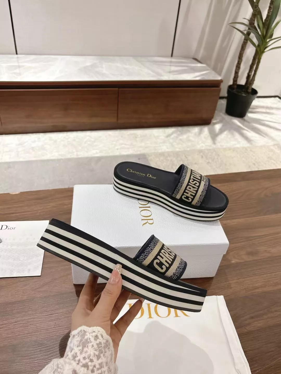 ModernLook 2998 Christian Dior Slippers For Women