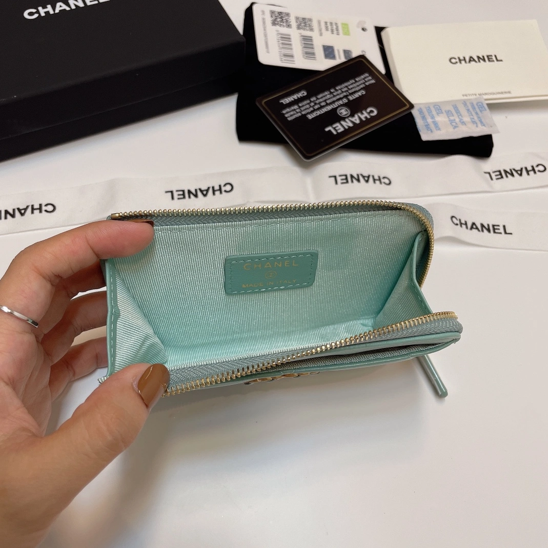 ModernLook 3074 Chanel Card Case