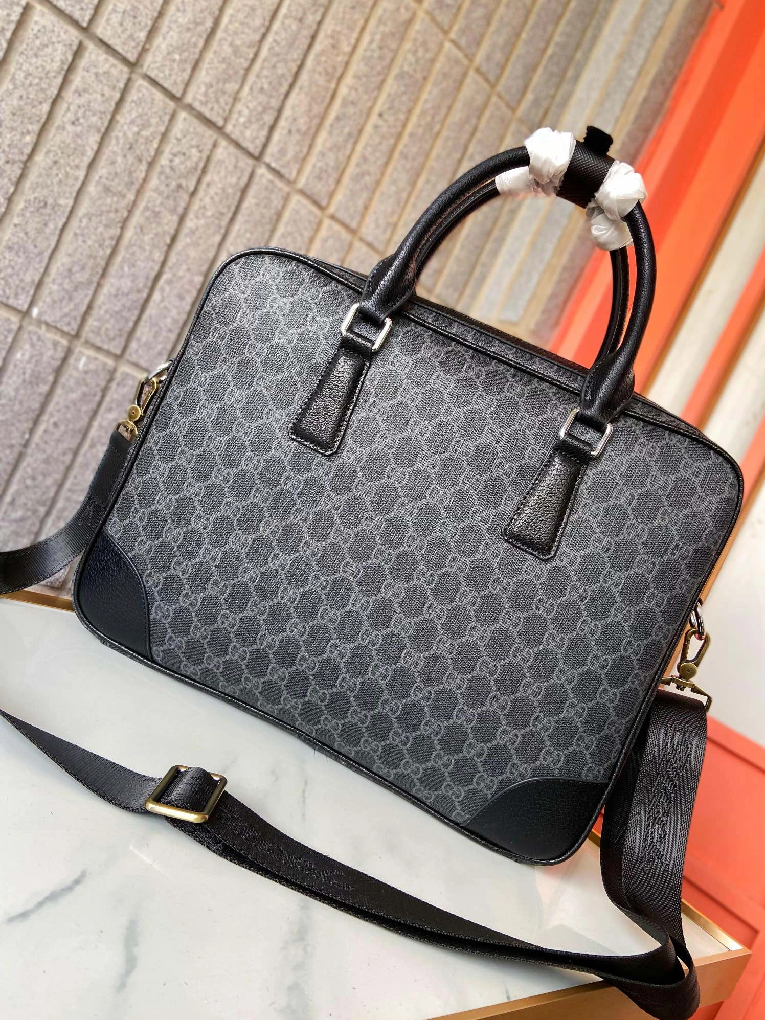 ModernLook 3138 Gucci AAA Man Handbags
