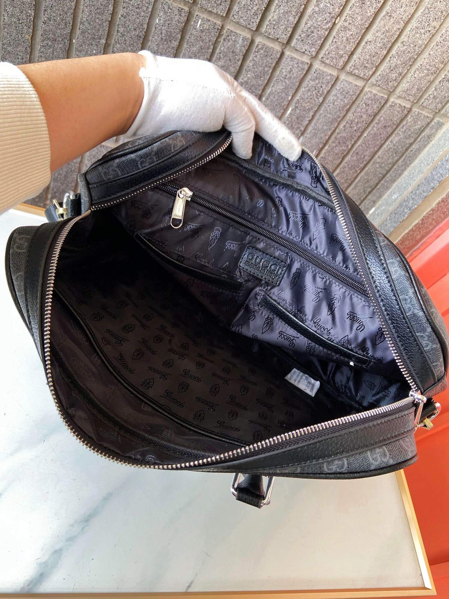 ModernLook 3138 Gucci AAA Man Handbags