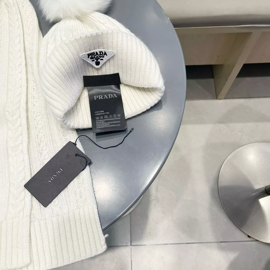 ModernLook 3172 Prada Hat and Scarf Set