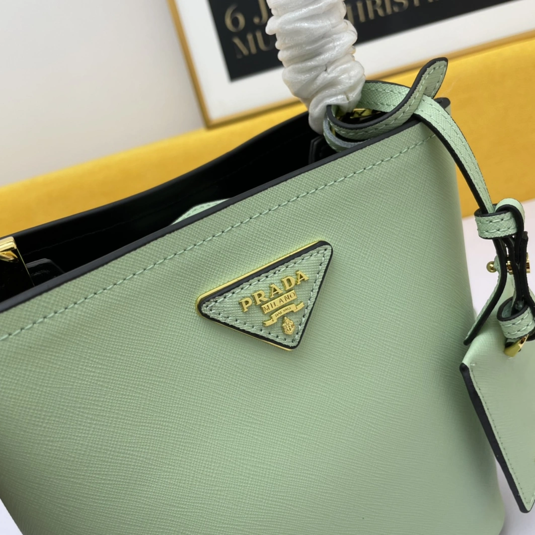 ModernLook 3207 Prada AAA Quality Handbags For Women