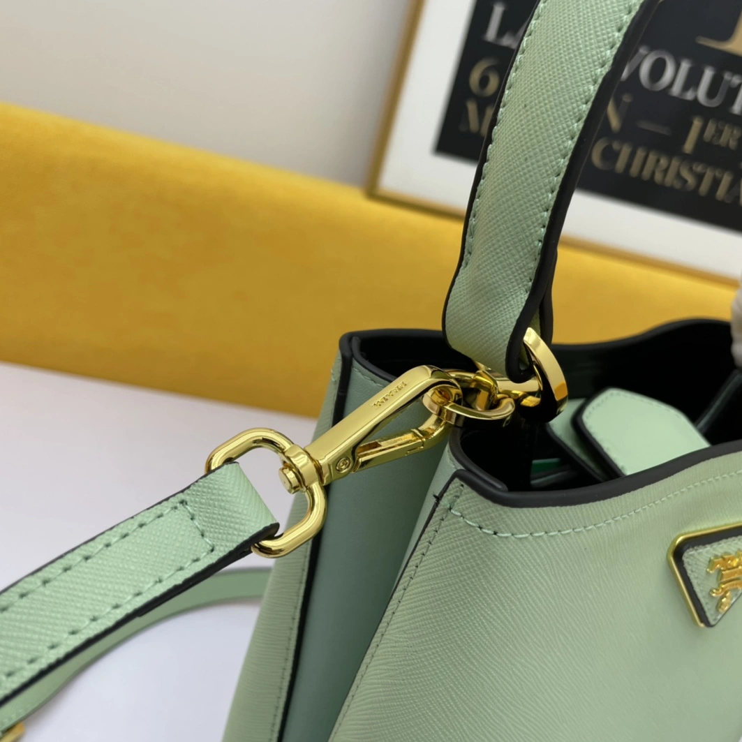 ModernLook 3207 Prada AAA Quality Handbags For Women