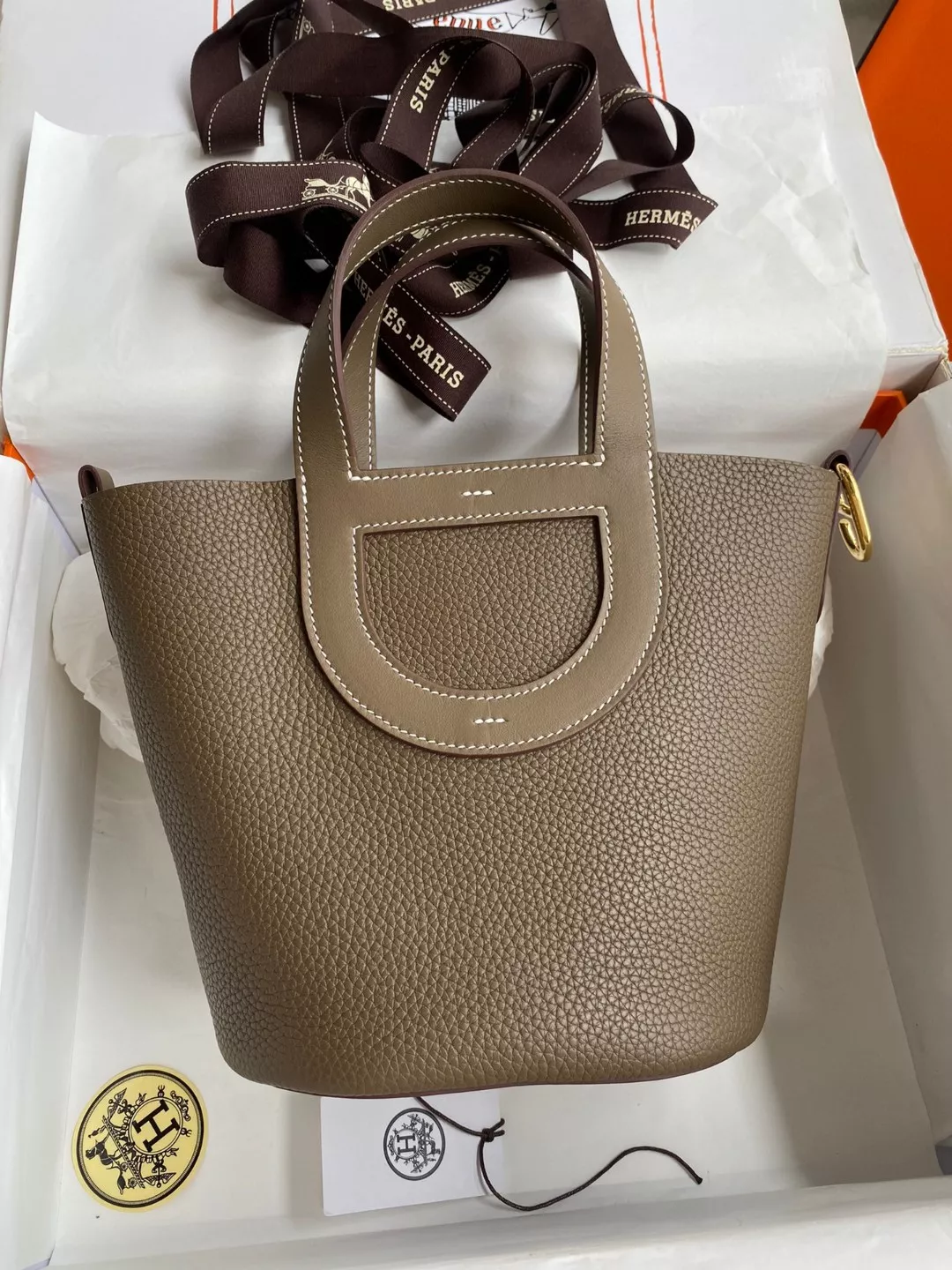 ModernLook 3594 Hermes AAA Quality Handbags In Gold For Women