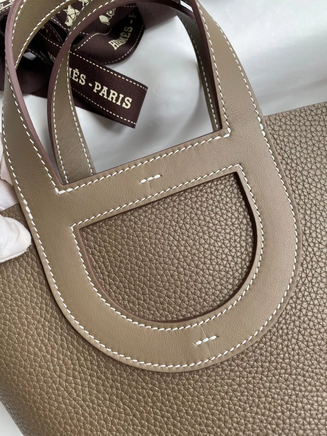 ModernLook 3594 Hermes AAA Quality Handbags In Gold For Women
