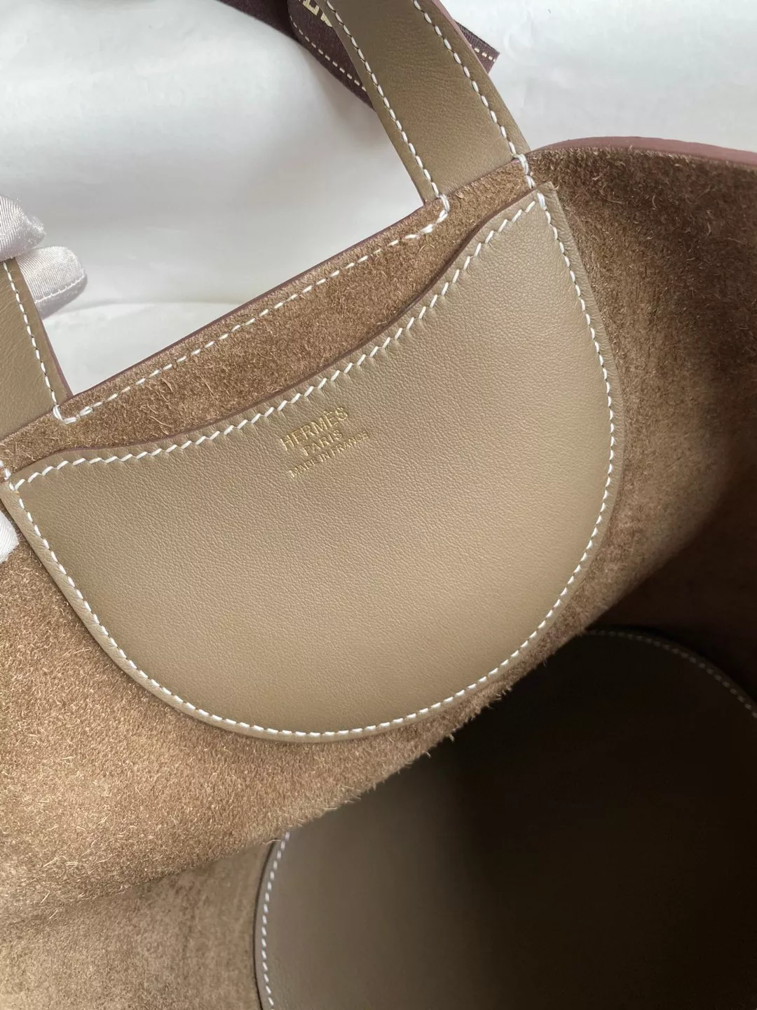 ModernLook 3594 Hermes AAA Quality Handbags In Gold For Women
