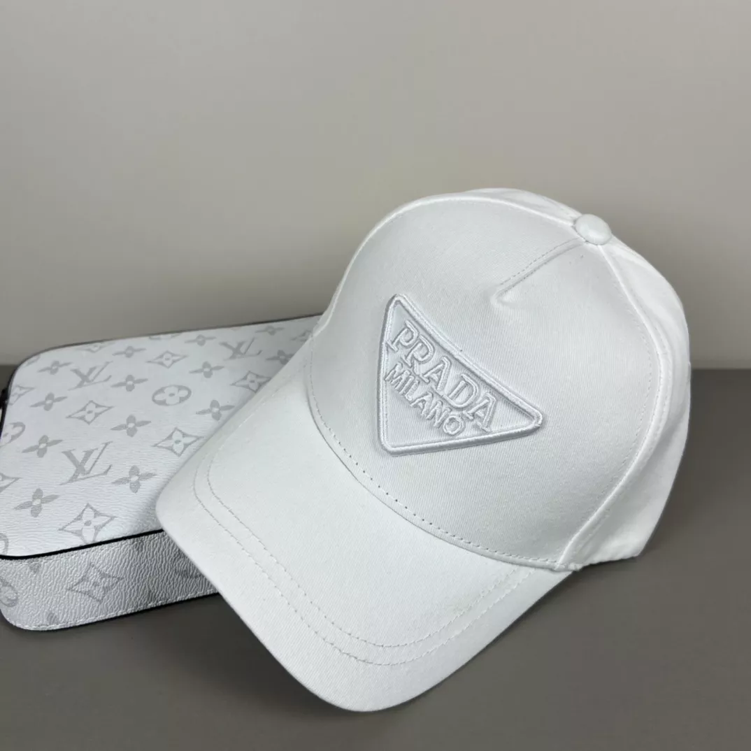 ModernLook 3665 Prada Caps