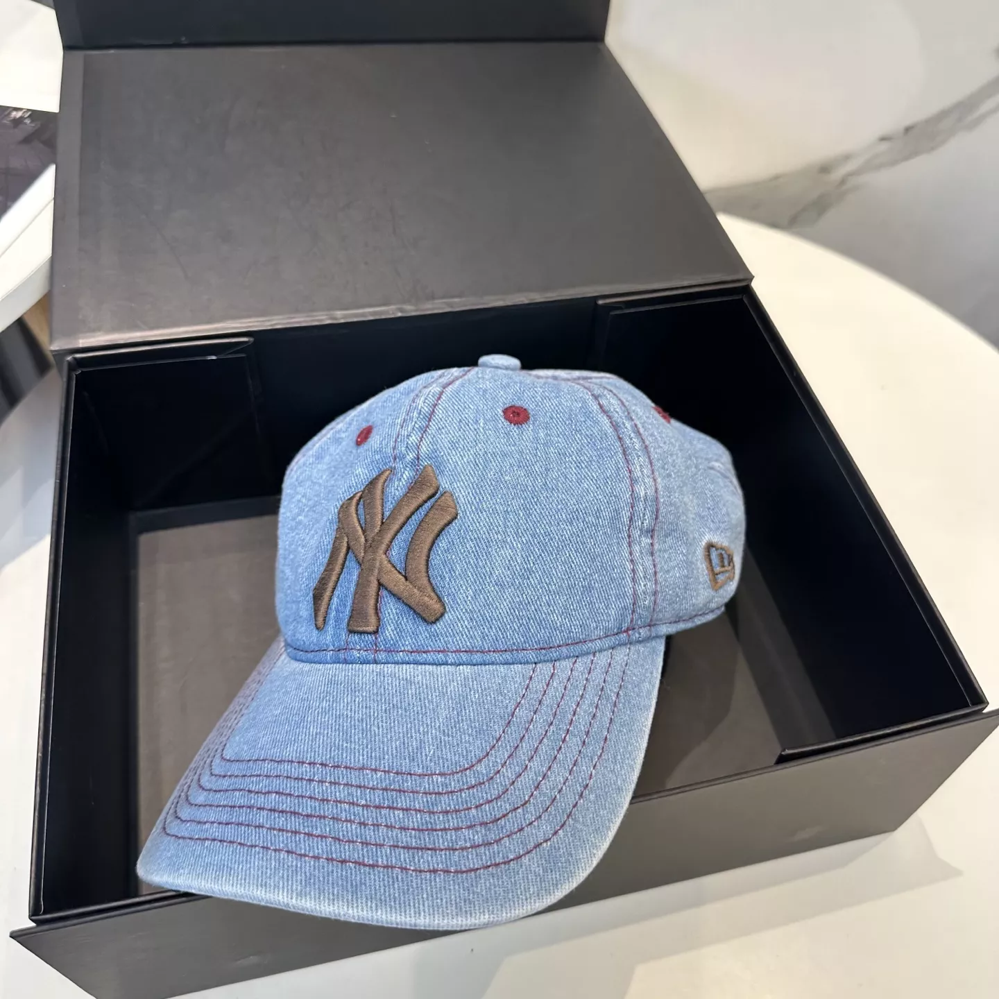 ModernLook 3680 New York Yankees Caps