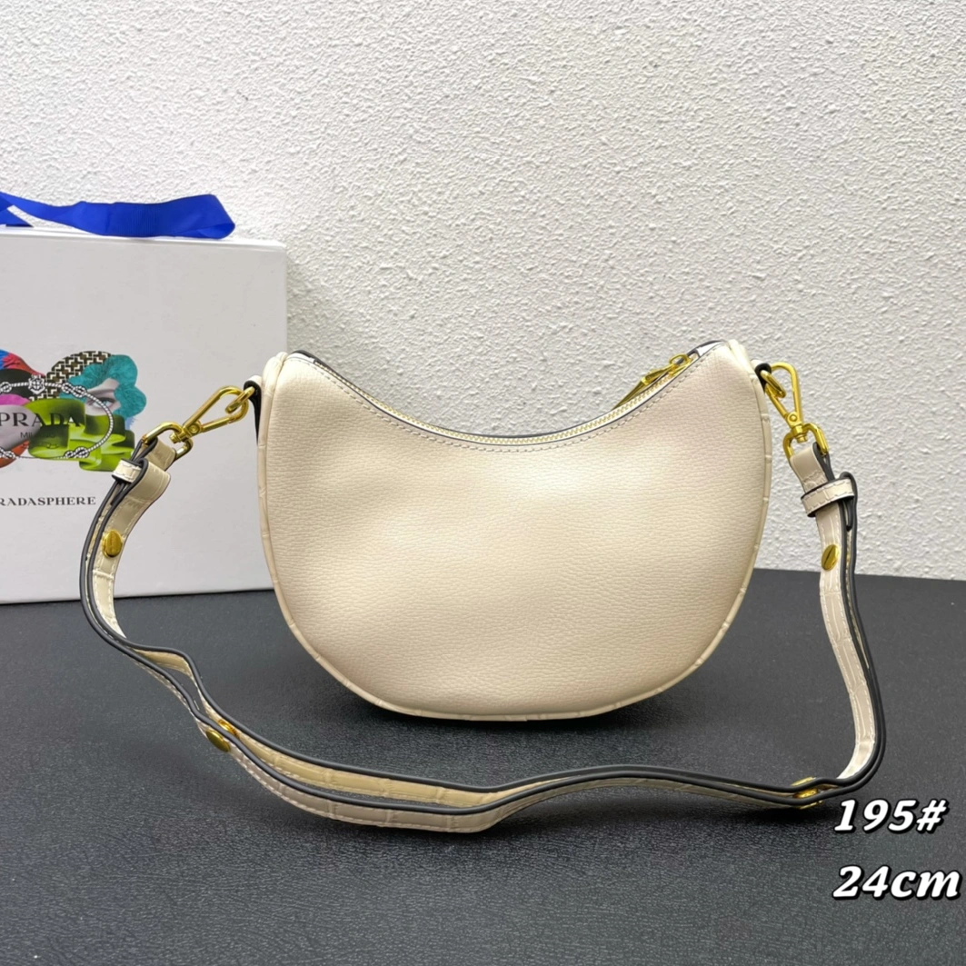 ModernLook 3685 Prada AAA Quality Messenger Bags For Women