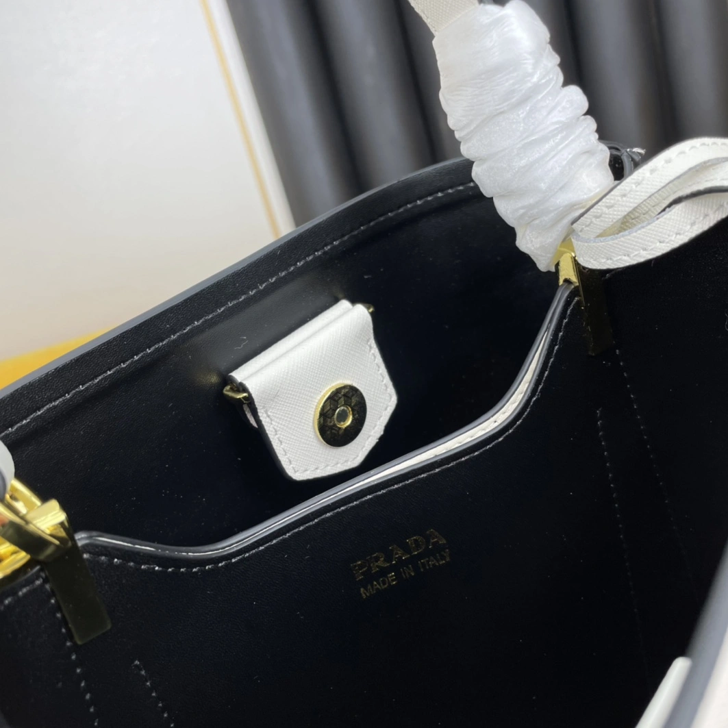 ModernLook 3949 Prada AAA Quality Handbags For Women