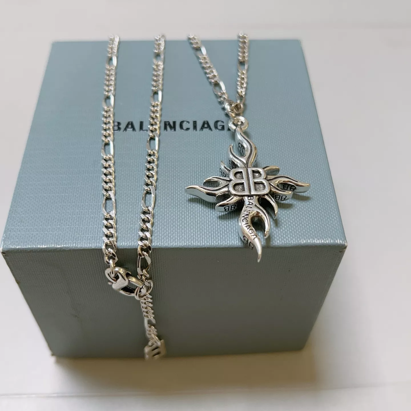 ModernLook 4059 Balenciaga Necklaces