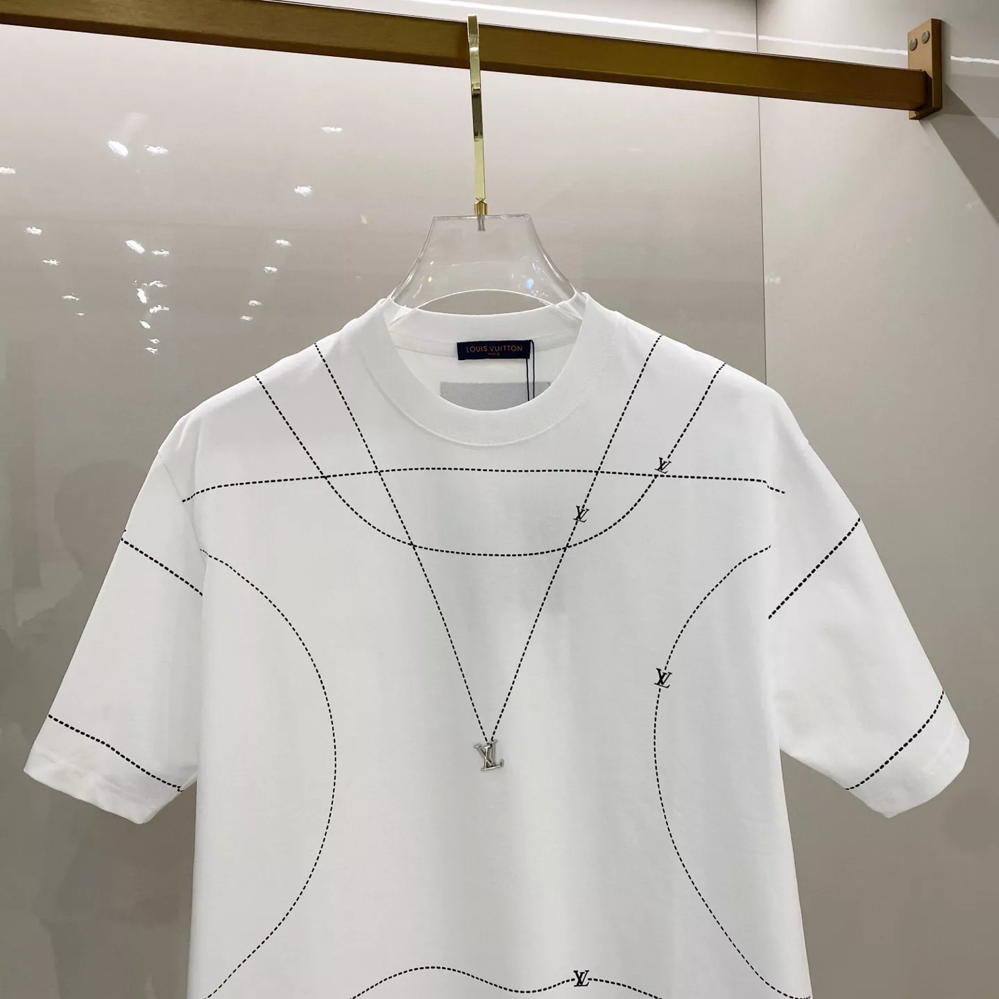 ModernLook 407 Louis Vuitton LV T-Shirts Short Sleeved For Unisex